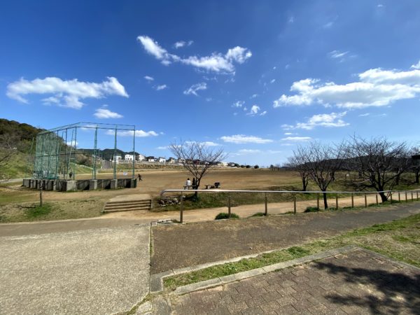 【東長崎】長崎東公園へ行ってきた!【プール・体育館・運動場・テニスコート】